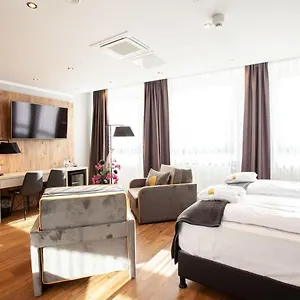 3* Otel Elens