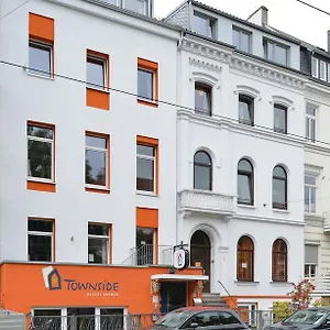  Hostel Townside