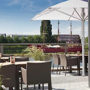 4* Otel Steigenberger