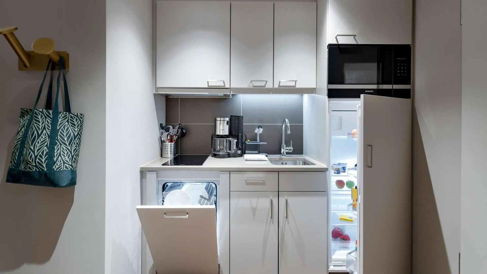 Aparthotel Adagio Bremen City 4*,